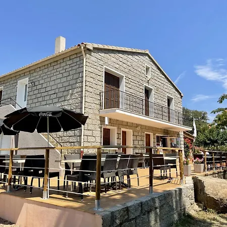 La Baie Des Voiles *