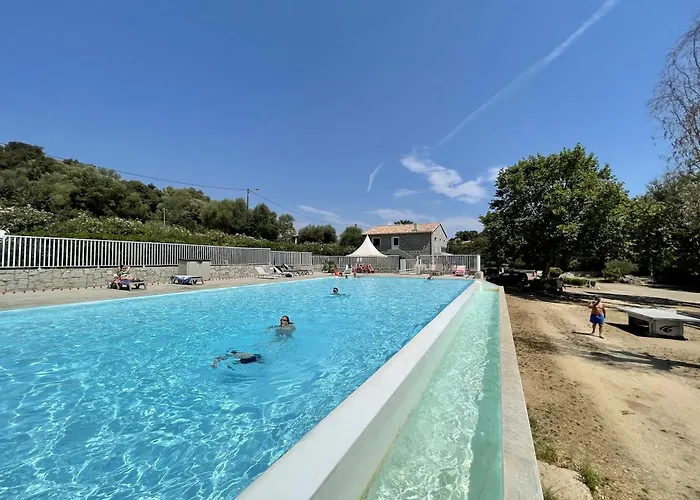 La Baie Des Voiles * بورتو فيكشْيو